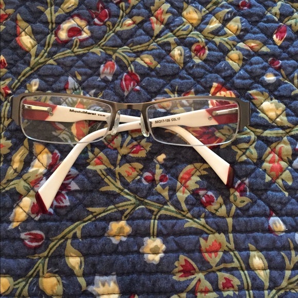 Eyeglasses frame - Picture 2 of 8